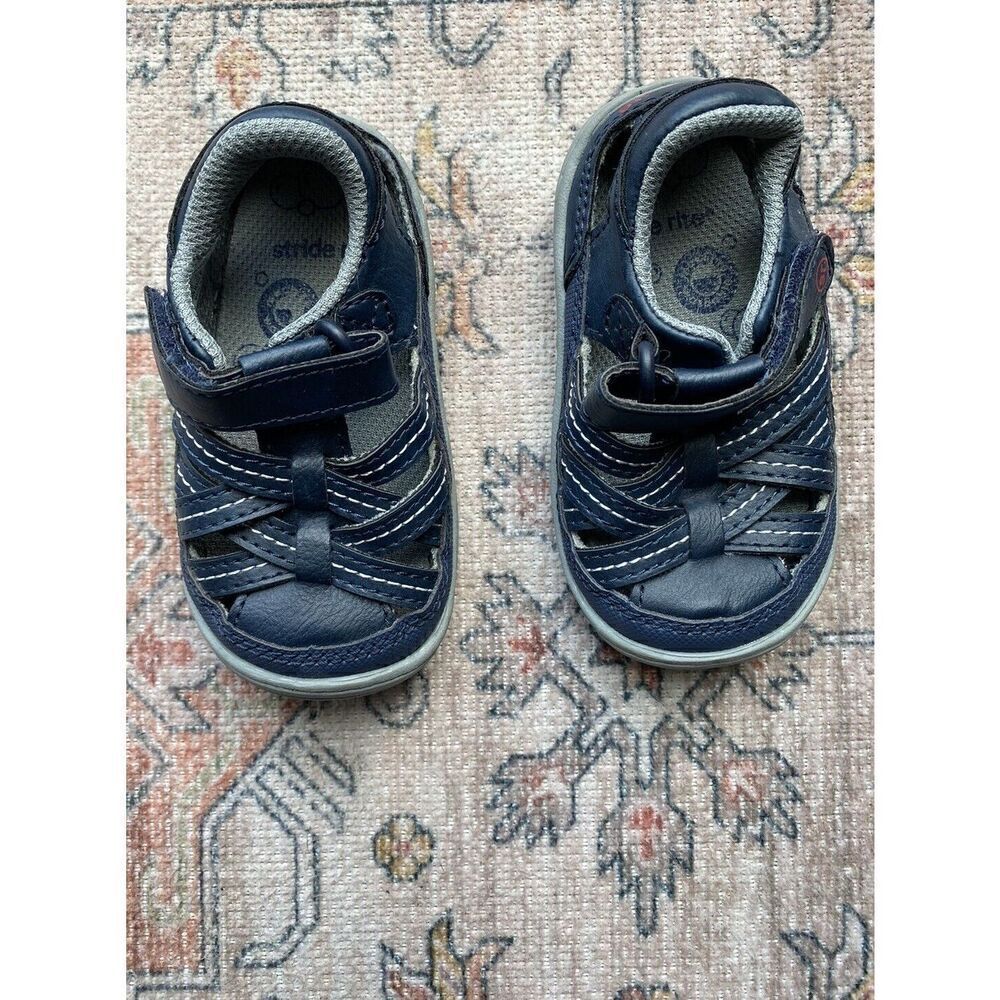 Stride Rite Size 4 Blue Sandals